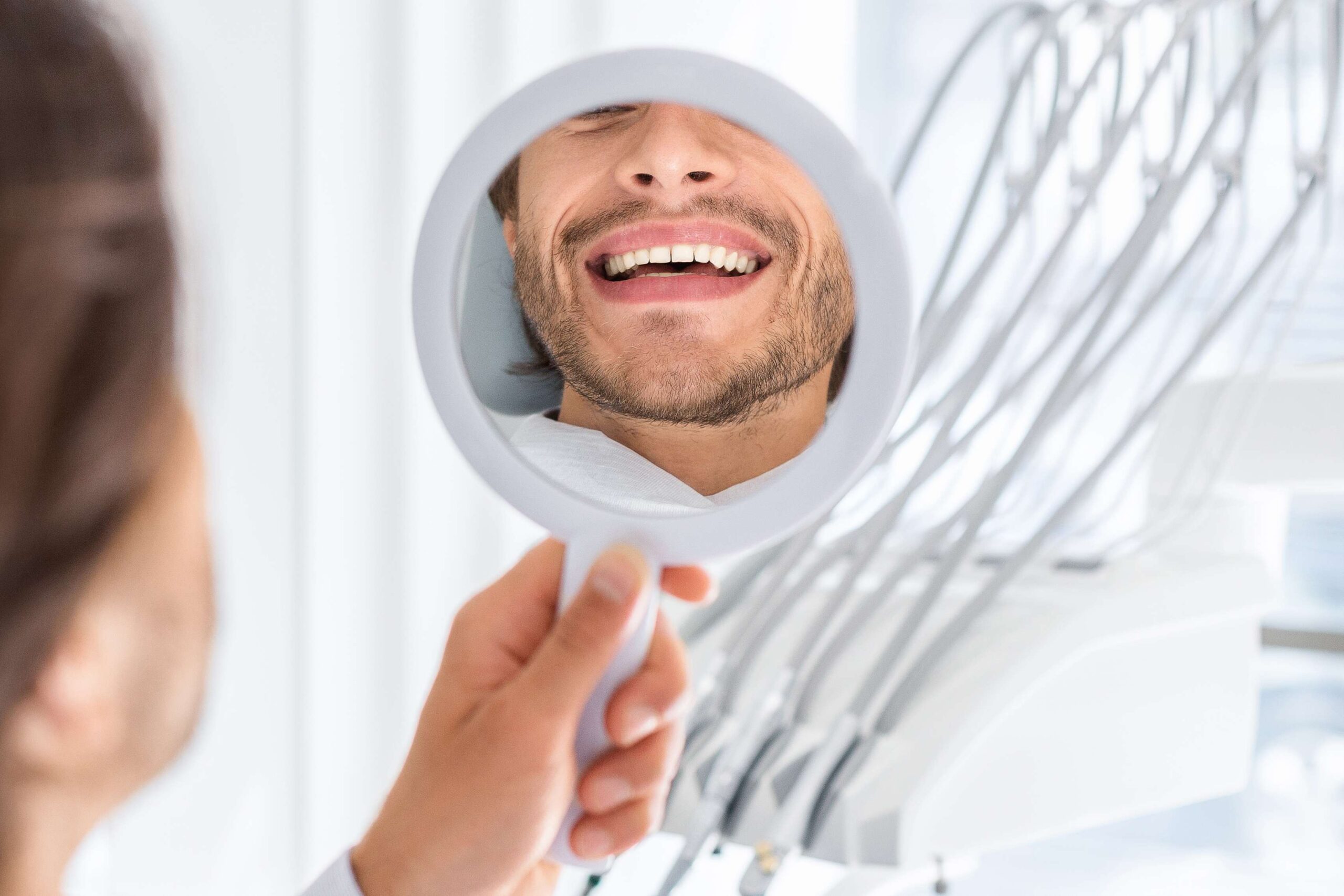 new smile stomatologji estetike